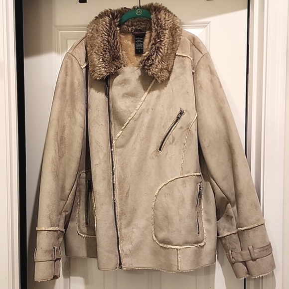 torrid Jackets & Blazers - Torrid faux seude/fur tan moto jacket